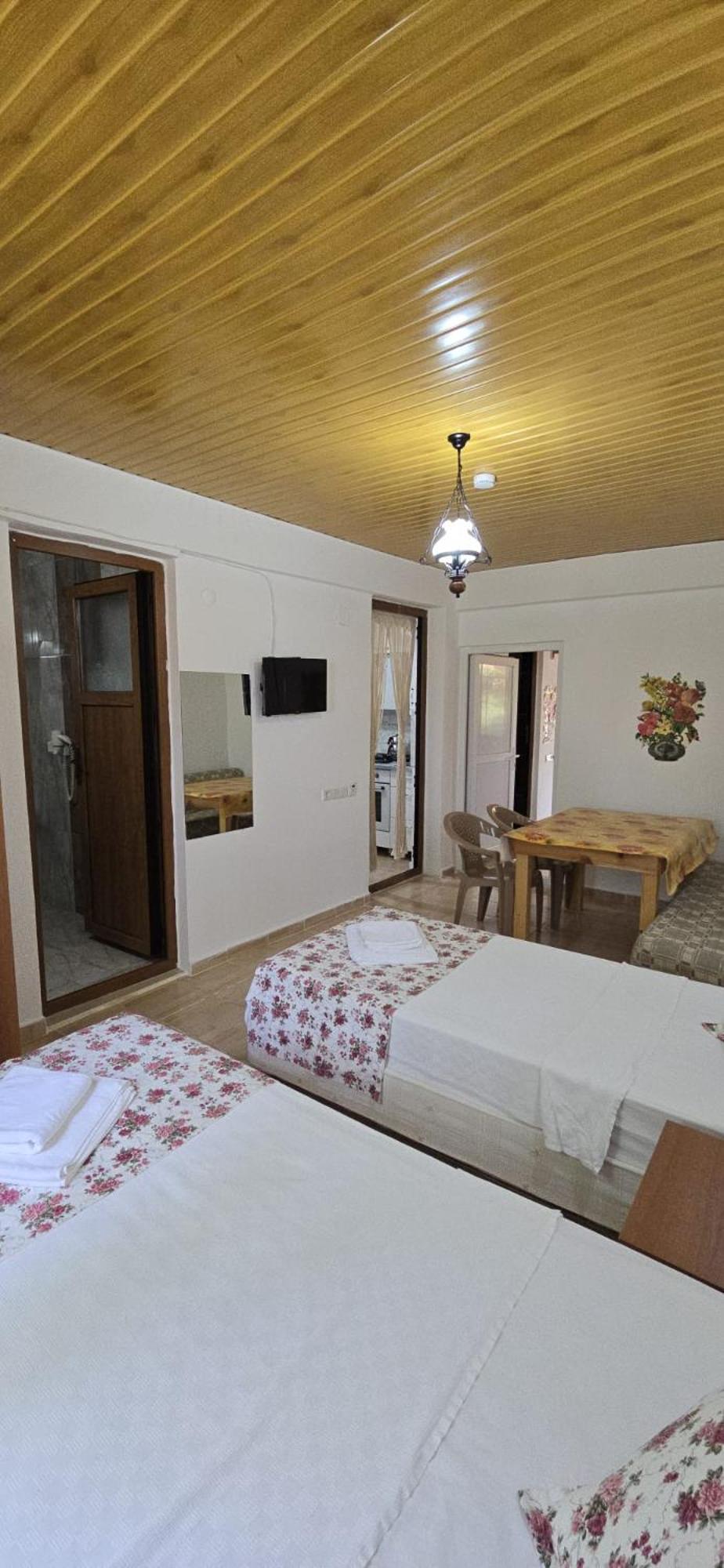 Sera Pansiyon Çıralı Exterior foto