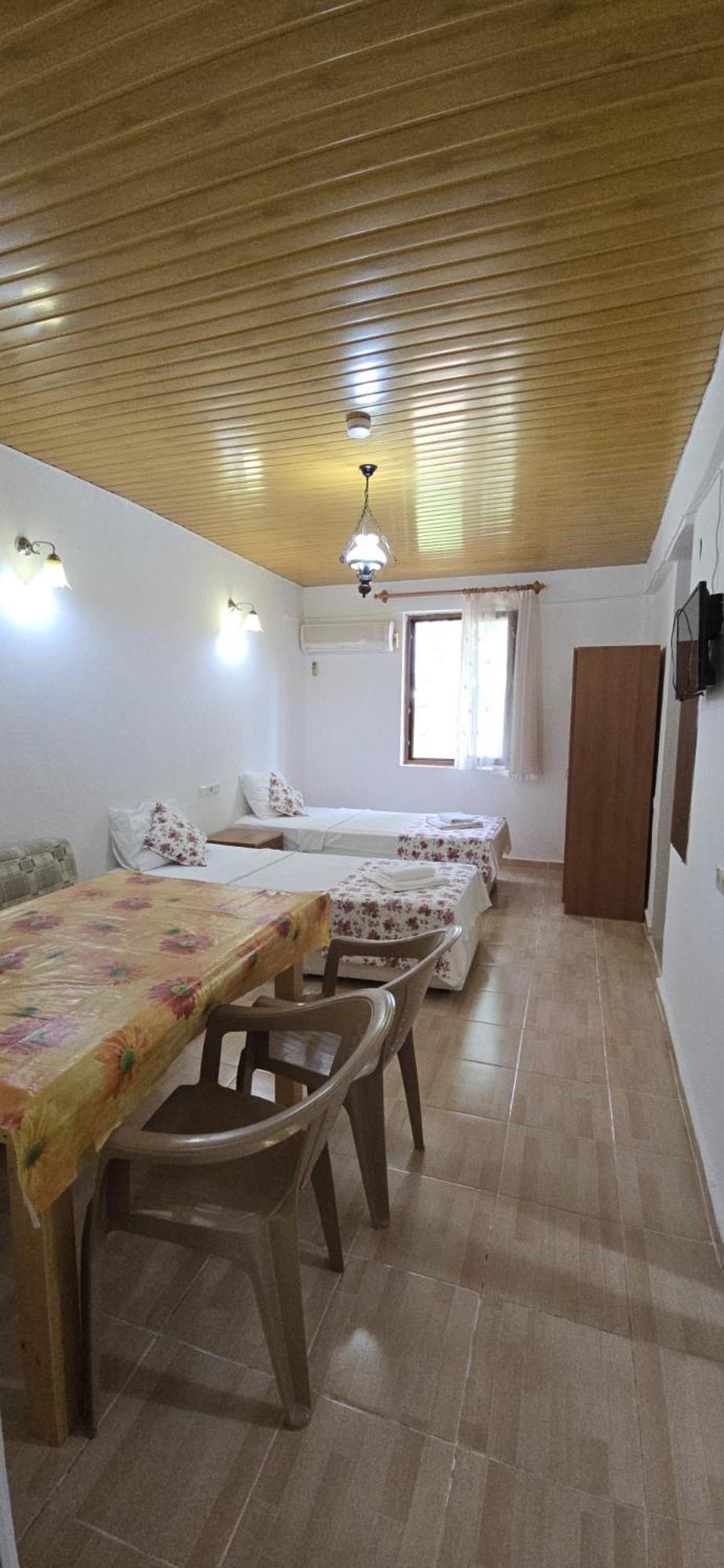 Sera Pansiyon Çıralı Exterior foto