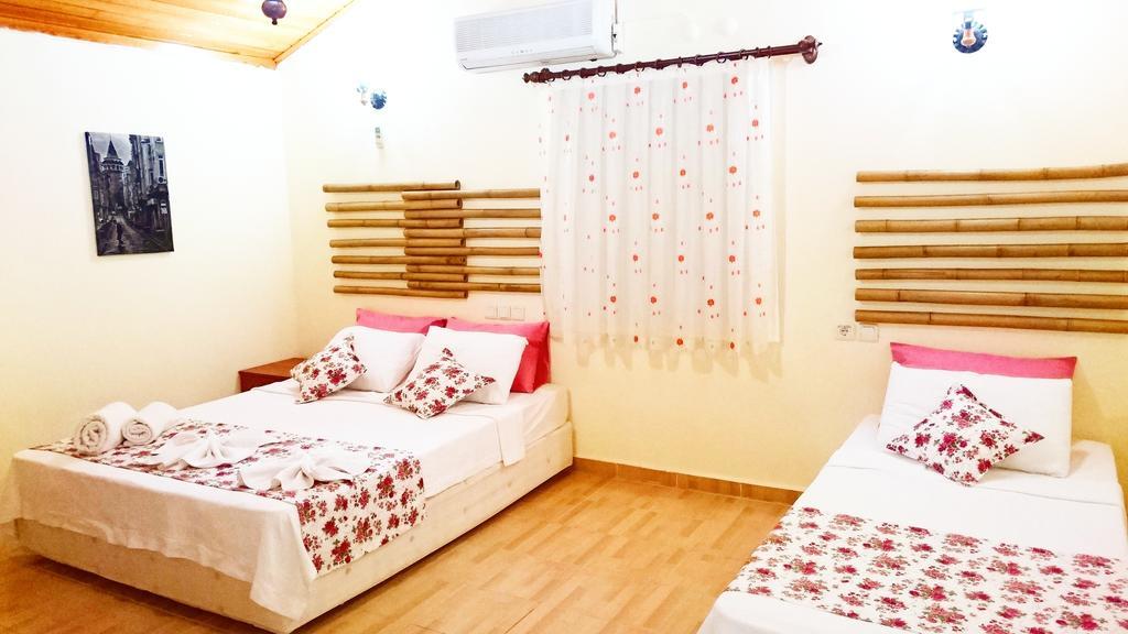 Sera Pansiyon Çıralı Exterior foto