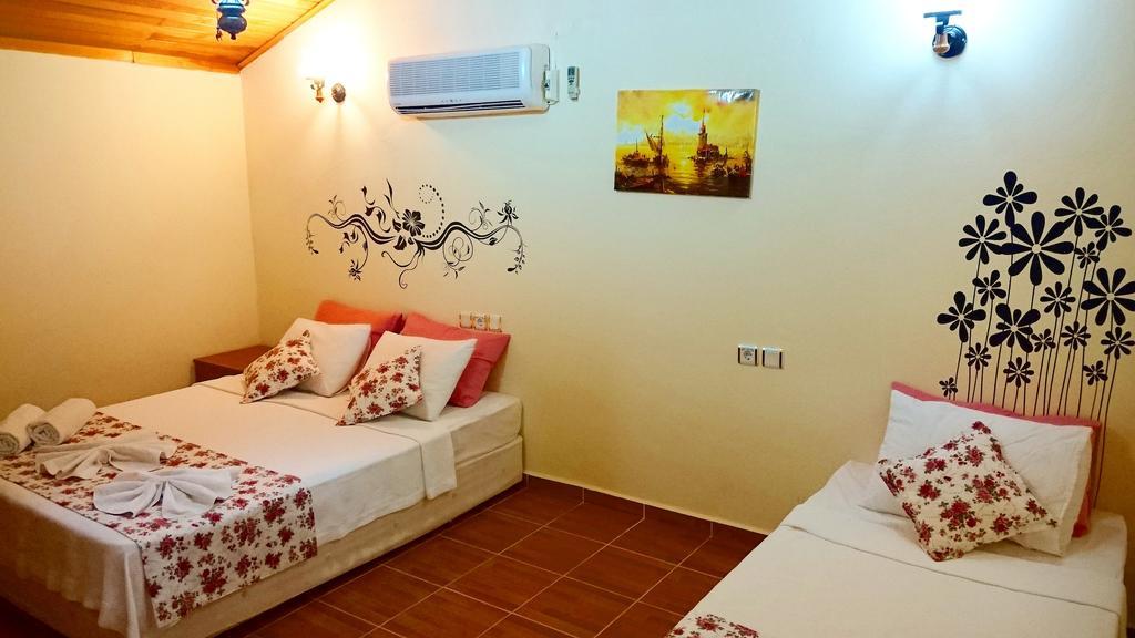 Sera Pansiyon Çıralı Exterior foto